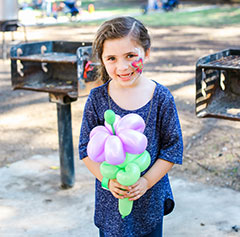 Balloon Artist Company Picnic Specialists │ Company Picnics in Orange County │Irvine Regional Park │ Picnic Games │ Picnic Entertainment │ Activities for Company Picnics │Concessions │ Custom Menus │ We Do it All │ Free Quotes
